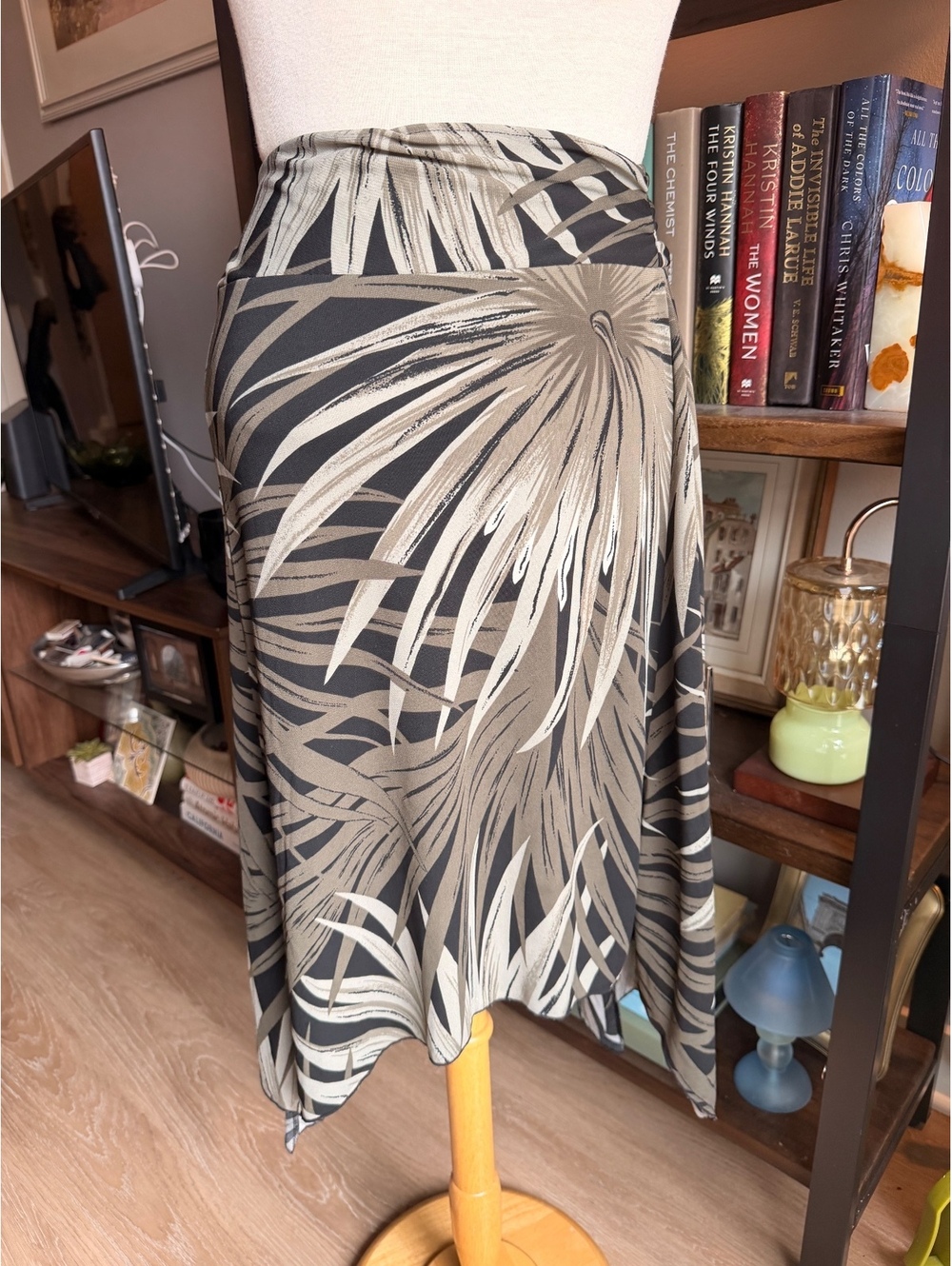 Y2K New York & Company Palm Print Midi Handkerchief Skirt Size M New